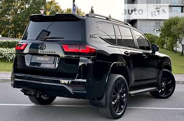 Внедорожник / Кроссовер Toyota Land Cruiser 2021 в Киеве