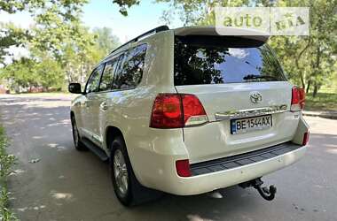 Внедорожник / Кроссовер Toyota Land Cruiser 2012 в Николаеве