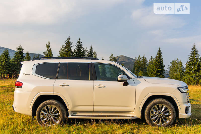 Внедорожник / Кроссовер Toyota Land Cruiser 2021 в Полянице
