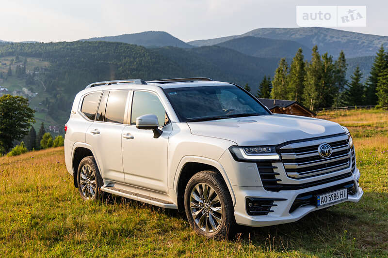Внедорожник / Кроссовер Toyota Land Cruiser 2021 в Полянице