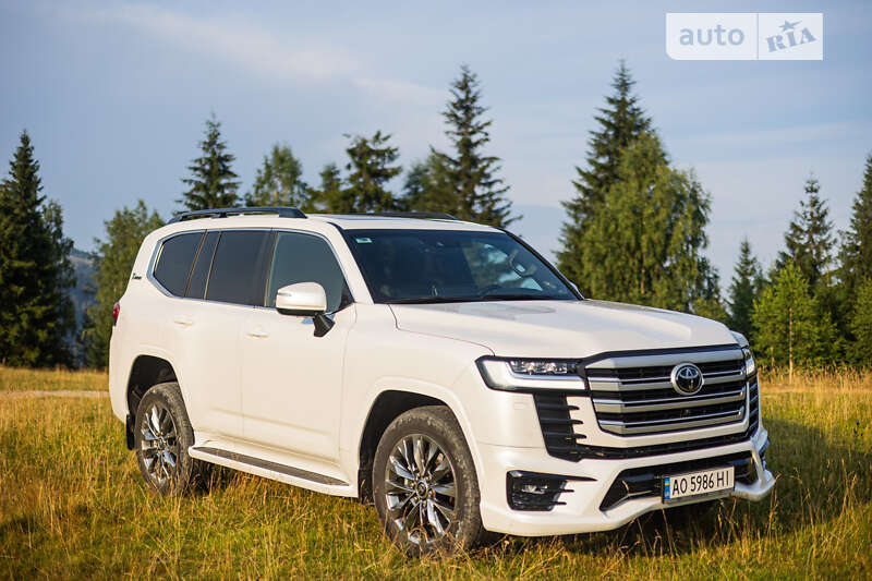 Внедорожник / Кроссовер Toyota Land Cruiser 2021 в Полянице
