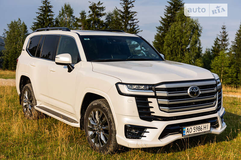 Внедорожник / Кроссовер Toyota Land Cruiser 2021 в Полянице