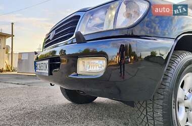 Позашляховик / Кросовер Toyota Land Cruiser 2001 в 