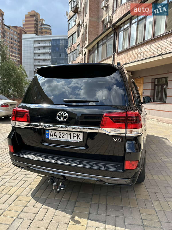 Внедорожник / Кроссовер Toyota Land Cruiser 2016 в Киеве