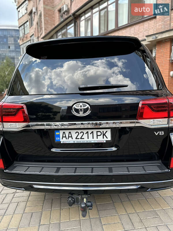 Внедорожник / Кроссовер Toyota Land Cruiser 2016 в Киеве
