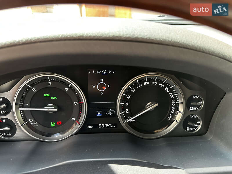 Внедорожник / Кроссовер Toyota Land Cruiser 2016 в Киеве