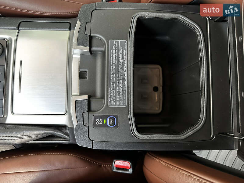 Внедорожник / Кроссовер Toyota Land Cruiser 2016 в Киеве