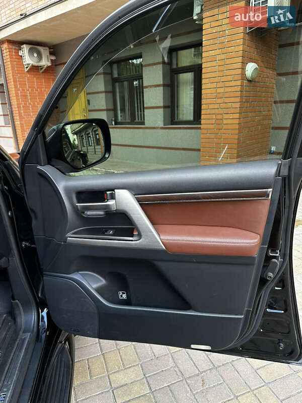 Внедорожник / Кроссовер Toyota Land Cruiser 2016 в Киеве