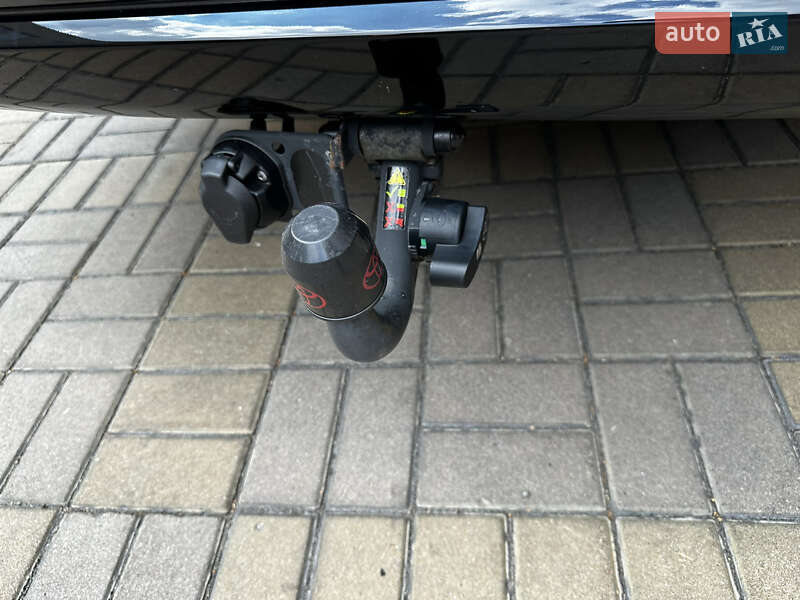 Внедорожник / Кроссовер Toyota Land Cruiser 2016 в Киеве