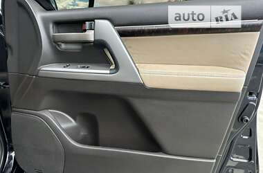 Внедорожник / Кроссовер Toyota Land Cruiser 2008 в 