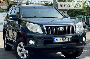 Внедорожник / Кроссовер Toyota Land Cruiser 2012 в Днепре