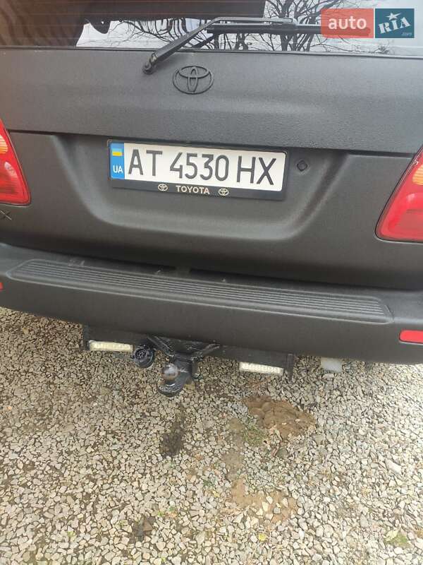 Внедорожник / Кроссовер Toyota Land Cruiser 2001 в Микуличине