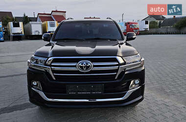 Внедорожник / Кроссовер Toyota Land Cruiser 2018 в Рава-Русской