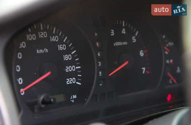 Внедорожник / Кроссовер Toyota Land Cruiser 1999 в 