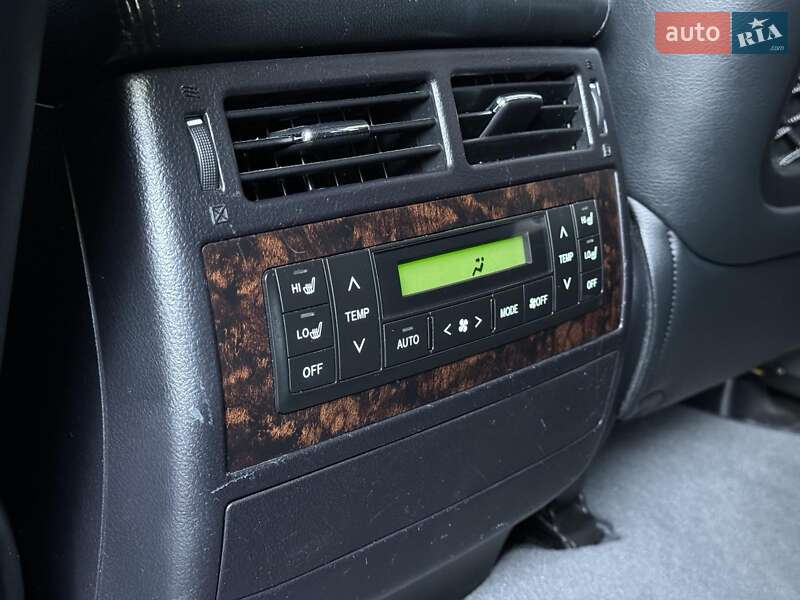 Позашляховик / Кросовер Toyota Land Cruiser 2013 в Львові