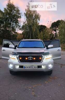 Позашляховик / Кросовер Toyota Land Cruiser 2012 в Броварах