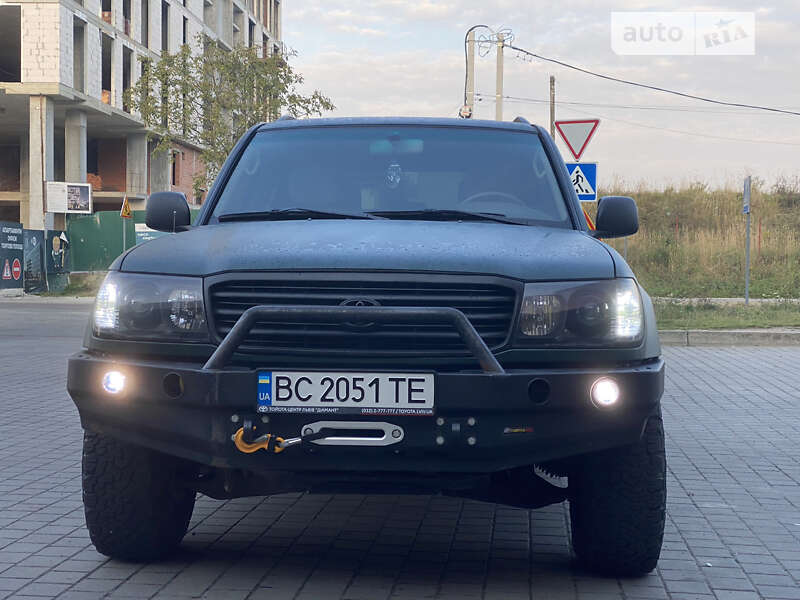 Toyota Land Cruiser 2002