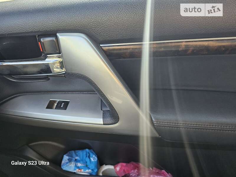 Внедорожник / Кроссовер Toyota Land Cruiser 2012 в Сквире