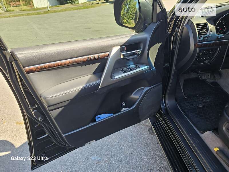 Внедорожник / Кроссовер Toyota Land Cruiser 2012 в Сквире