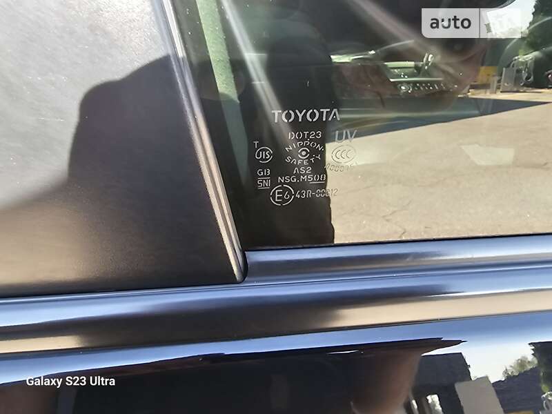 Внедорожник / Кроссовер Toyota Land Cruiser 2012 в Сквире