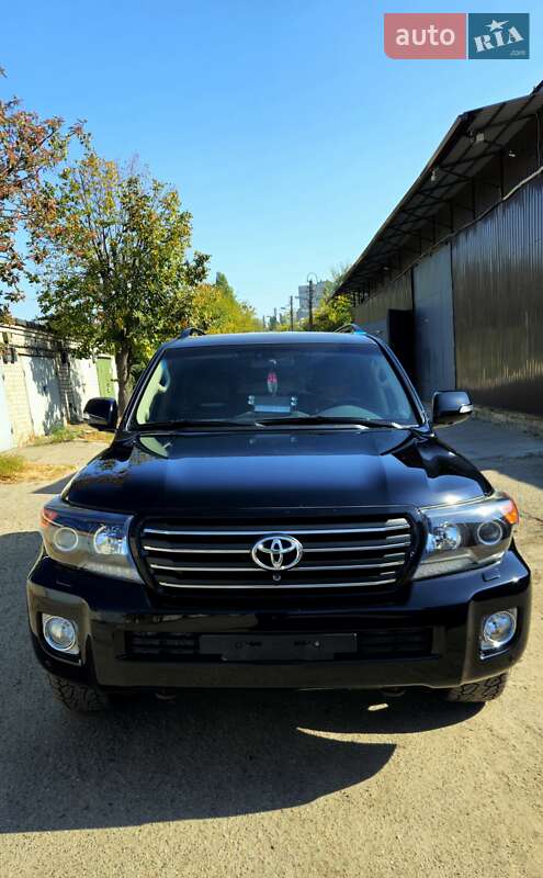 Toyota Land Cruiser 2014