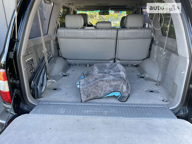 Внедорожник / Кроссовер Toyota Land Cruiser 2006 в Чернигове