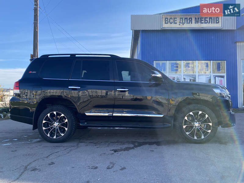 Внедорожник / Кроссовер Toyota Land Cruiser 2020 в Житомире фото 9 Внедорожник / Кроссовер Toyota Land Cruiser 2020 в Житомире