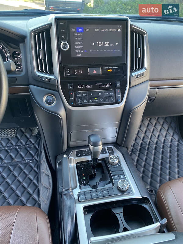 Внедорожник / Кроссовер Toyota Land Cruiser 2020 в Житомире фото 17 Внедорожник / Кроссовер Toyota Land Cruiser 2020 в Житомире