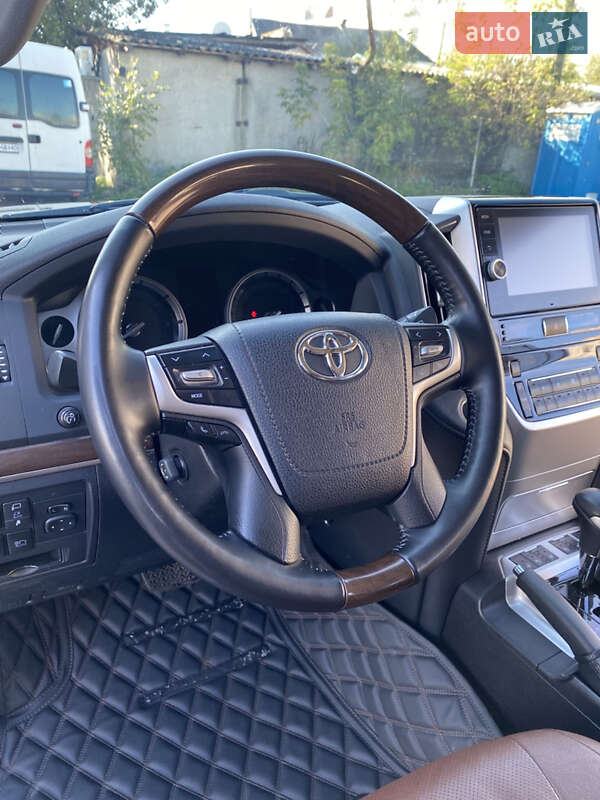Внедорожник / Кроссовер Toyota Land Cruiser 2020 в Житомире фото 21 Внедорожник / Кроссовер Toyota Land Cruiser 2020 в Житомире