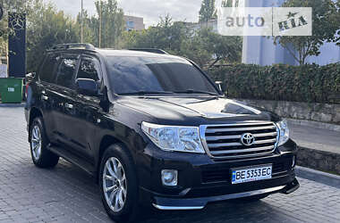 Позашляховик / Кросовер Toyota Land Cruiser 2008 в Миколаєві