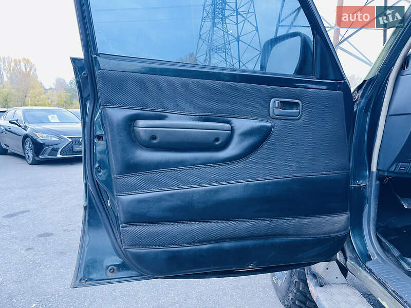 Внедорожник / Кроссовер Toyota Land Cruiser 1997 в Харькове