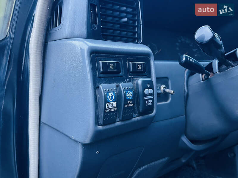 Внедорожник / Кроссовер Toyota Land Cruiser 1997 в Харькове