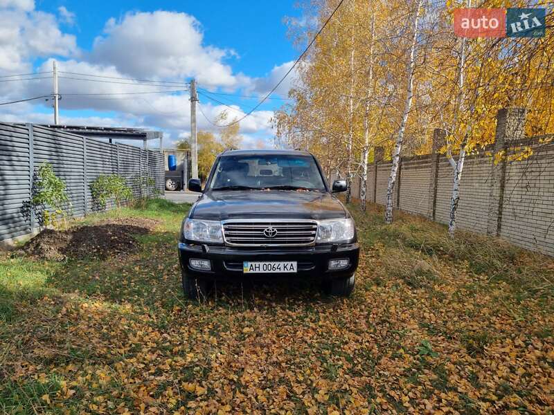 Позашляховик / Кросовер Toyota Land Cruiser 2001 в Дніпрі