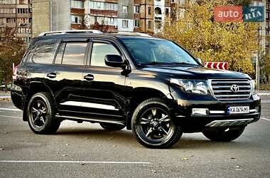 Внедорожник / Кроссовер Toyota Land Cruiser 2011 в Киеве