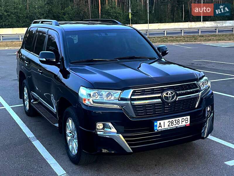 Внедорожник / Кроссовер Toyota Land Cruiser 2018 в Киеве