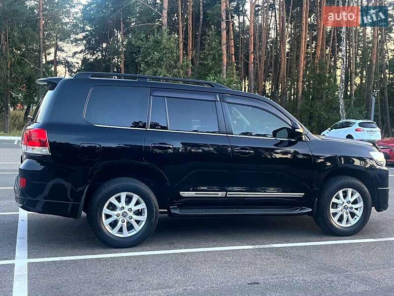 Внедорожник / Кроссовер Toyota Land Cruiser 2018 в Киеве