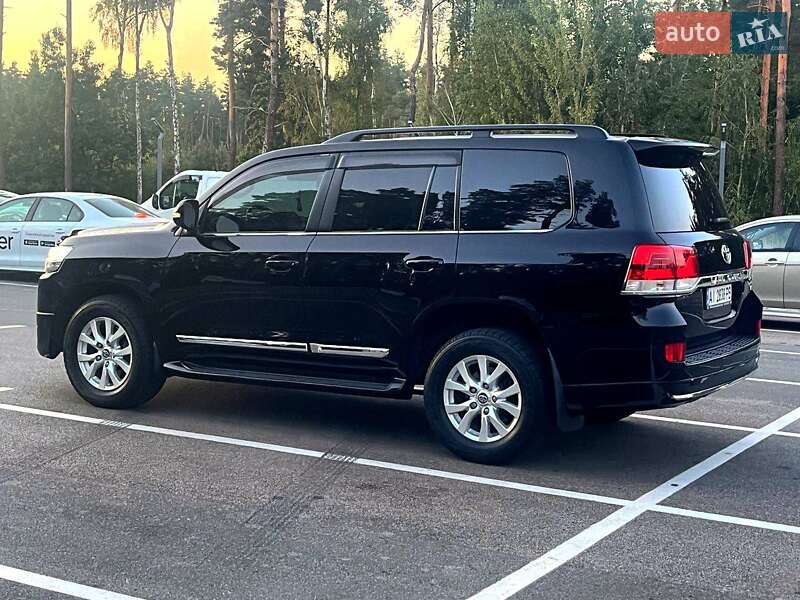 Внедорожник / Кроссовер Toyota Land Cruiser 2018 в Киеве