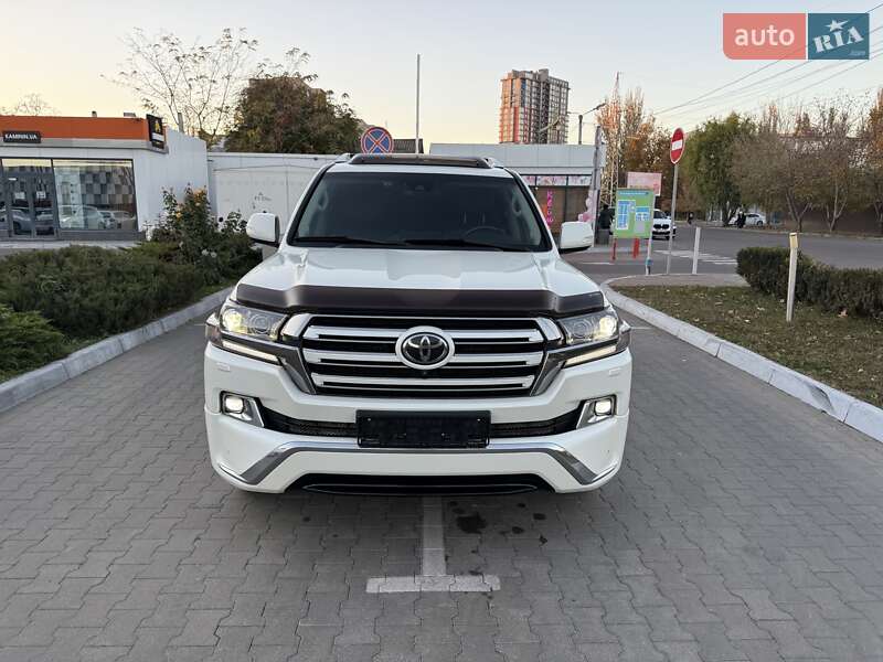 Внедорожник / Кроссовер Toyota Land Cruiser 2018 в Одессе фото 5 Внедорожник / Кроссовер Toyota Land Cruiser 2018 в Одессе