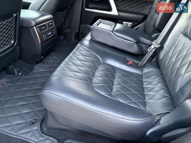 Внедорожник / Кроссовер Toyota Land Cruiser 2018 в Одессе фото 28 Внедорожник / Кроссовер Toyota Land Cruiser 2018 в Одессе
