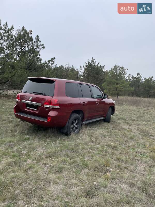 Внедорожник / Кроссовер Toyota Land Cruiser 2008 в Киеве