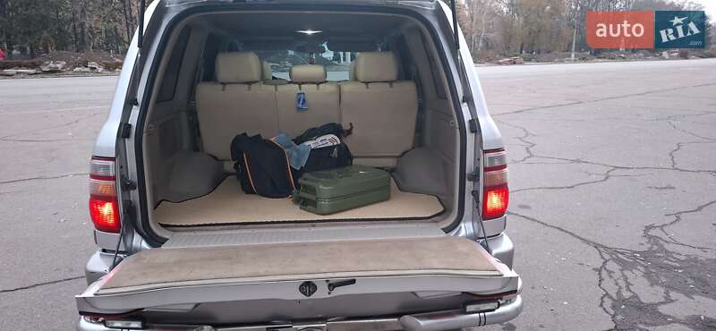 Позашляховик / Кросовер Toyota Land Cruiser 2001 в Кривому Розі