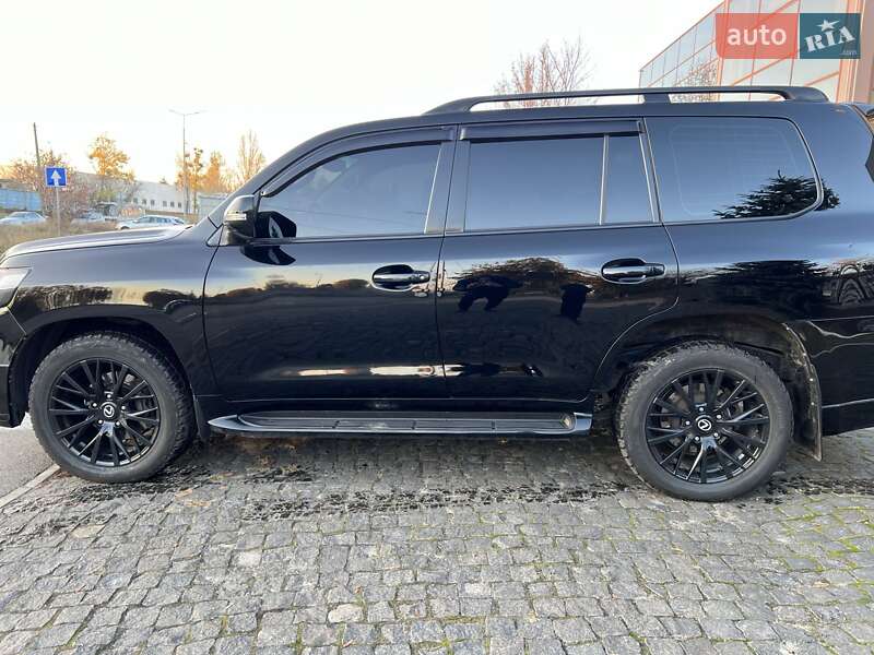 Позашляховик / Кросовер Toyota Land Cruiser 2008 в Києві