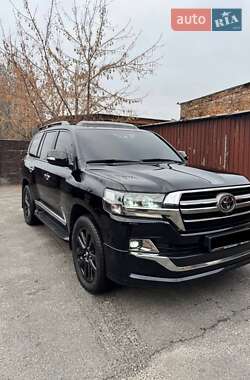 Внедорожник / Кроссовер Toyota Land Cruiser 2019 в Днепре