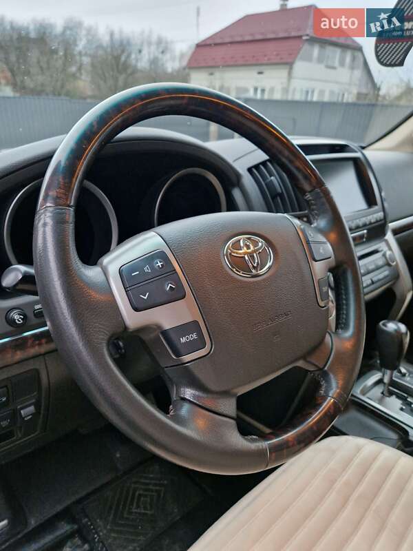 Внедорожник / Кроссовер Toyota Land Cruiser 2008 в Львове