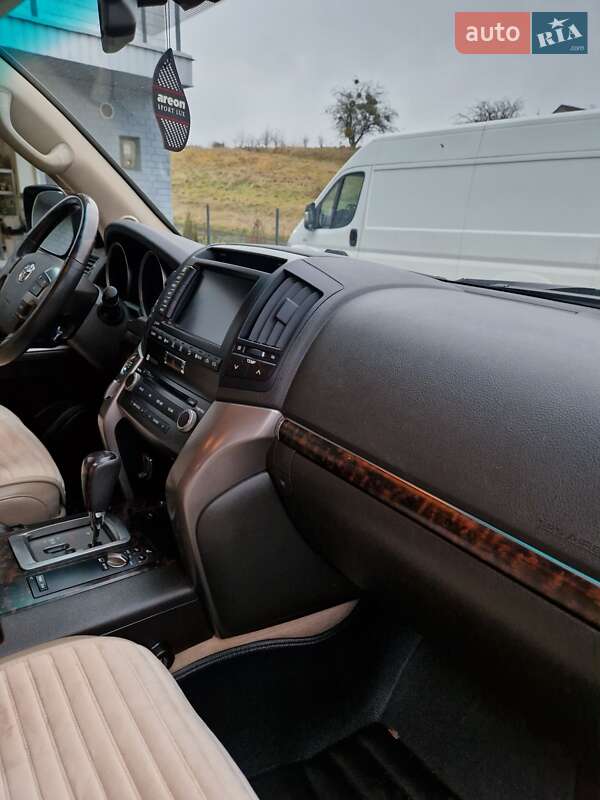 Внедорожник / Кроссовер Toyota Land Cruiser 2008 в Львове
