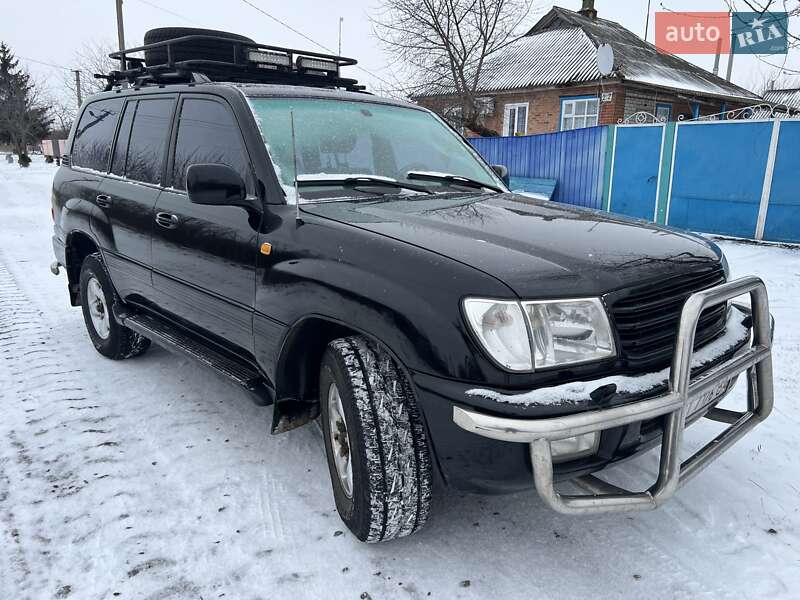 Позашляховик / Кросовер Toyota Land Cruiser 2001 в Полтаві