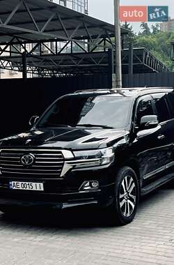 Внедорожник / Кроссовер Toyota Land Cruiser 2017 в Днепре