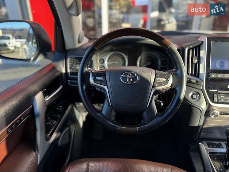 Позашляховик / Кросовер Toyota Land Cruiser 2019 в Тернополі