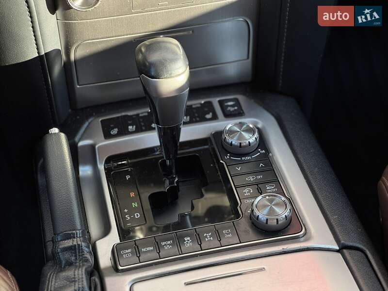 Позашляховик / Кросовер Toyota Land Cruiser 2019 в Тернополі