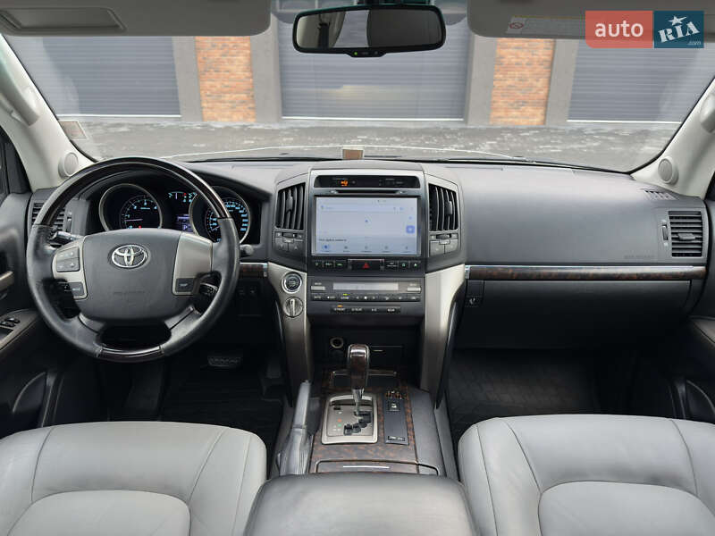 Внедорожник / Кроссовер Toyota Land Cruiser 2008 в Черновцах